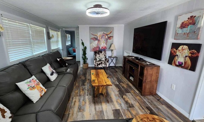 River Ranch Cottage | Welcome to our Florida Flamingo Cottage at River Ranch Resort! 53