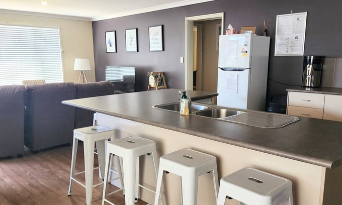 Green Head House | Welcome to Sea Soul located in the beautiful South Bay Green Head. Close to the beach and the fish!