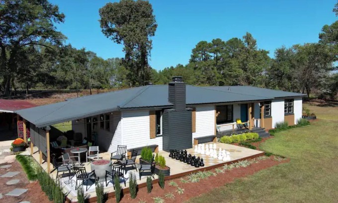 Gordo House | Welcome to Super88, a retro retreat!