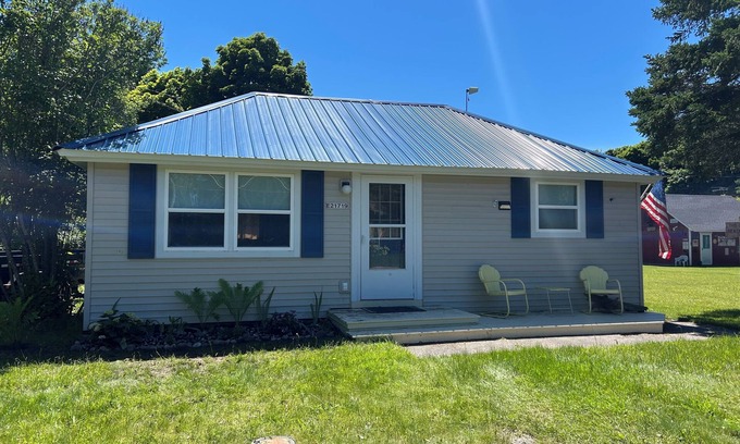 Grand Marais Cottage | Welcome to The Driftwood Cottage! A cozy 2-bedroom home in Grand Marais, MI.