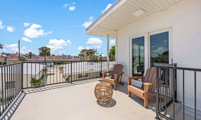 Parsuns To Cocoa Beach Apartment | Welcome to The Drift – Your Laid-Back Beach Escape in Cocoa Beach! #7