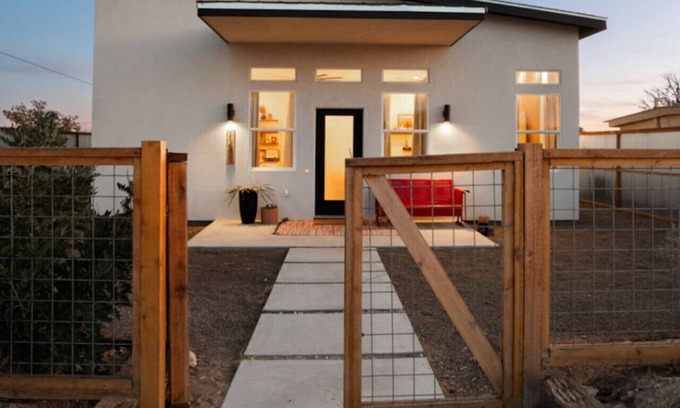 Marfa House | Welcome to the Milky Wayfarer