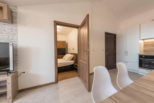 Trakata Apartment | Welcome to the Pop House