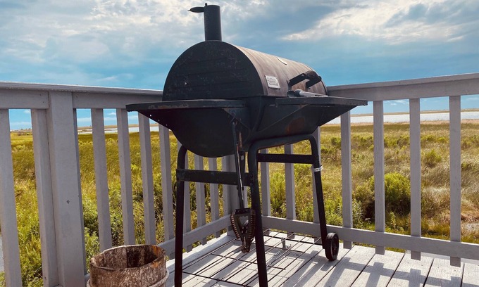 Chauvin House | Welcome to The Reel Deal, located in Chauvin/Cocodrie.Sportsman's Paradise!