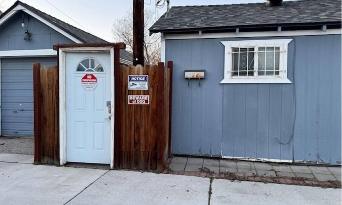 West University House | Welcome to the Tiny House.