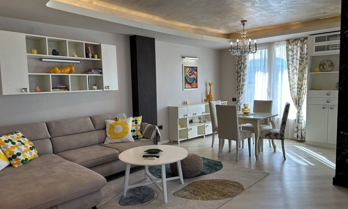 Varna City Centre Apartment | Welcome to “yo Places” where luxury meets comfort. Homelike cosiness