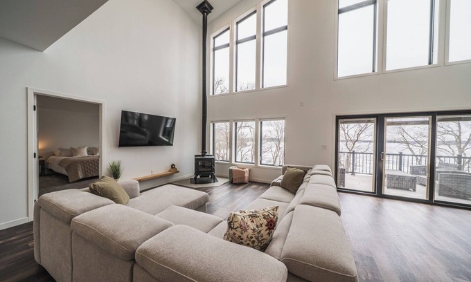 Frazee House | Welcome to your perfect getaway! 3-bedroom house plus den on lovely Rose Lake