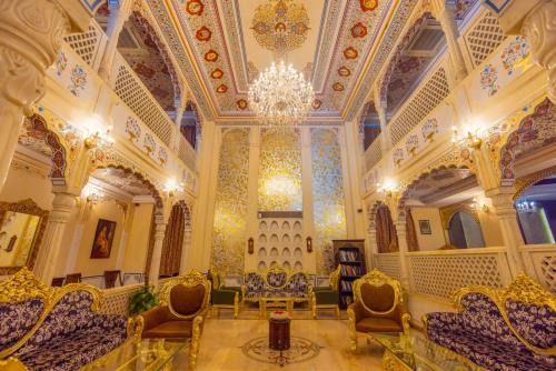 Bani Park Hotel | WelcomHeritage Traditional Haveli