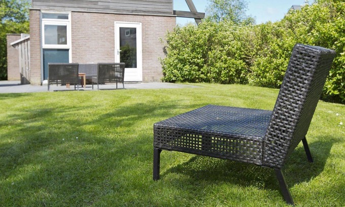 Grou House | Welcoming holiday home in Grou near river
