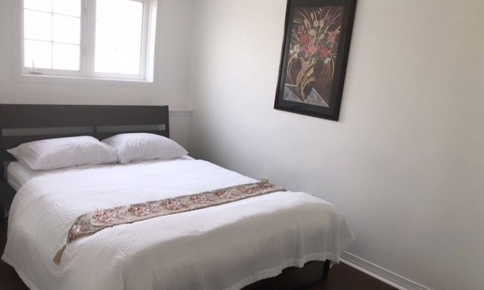 Clairlea - Birchmount House | Welcoming Luxury home