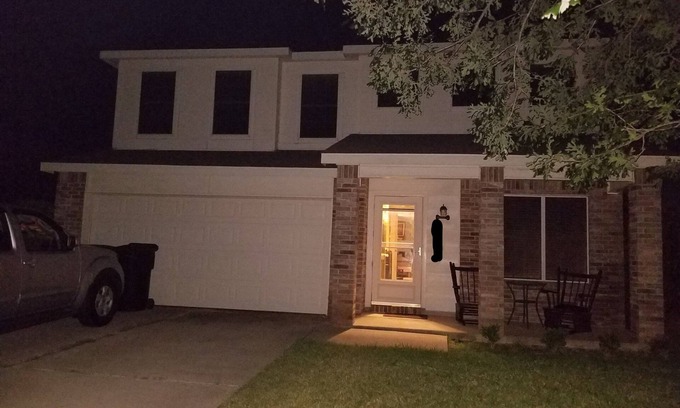 Temple House | Welcoming, spacious, and centrally located 3bd/1.5 bath home