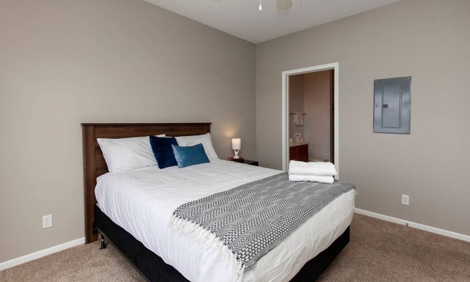 Ames Apartment | Welcoming University Retreat near Restaurants & Parks