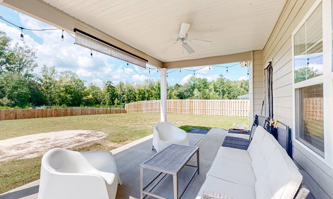Harlem House | Well-appointed retreat with an expansive yard, foosball table, & soaking tub