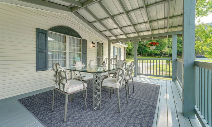 Belle House | 'Well & Cellar' Near Kanawha River & ATV Trails!
