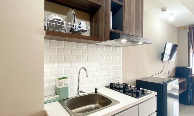 Jakarta Apartment | Well Furnished and Cozy Studio at LRT City Jatibening Apartment