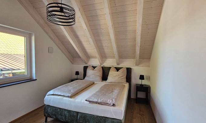 Finsing Apartment | Well-kept, quiet FEWO in Eicherloh. 20 min. from Therme Erding/Messe MUC/Flugh