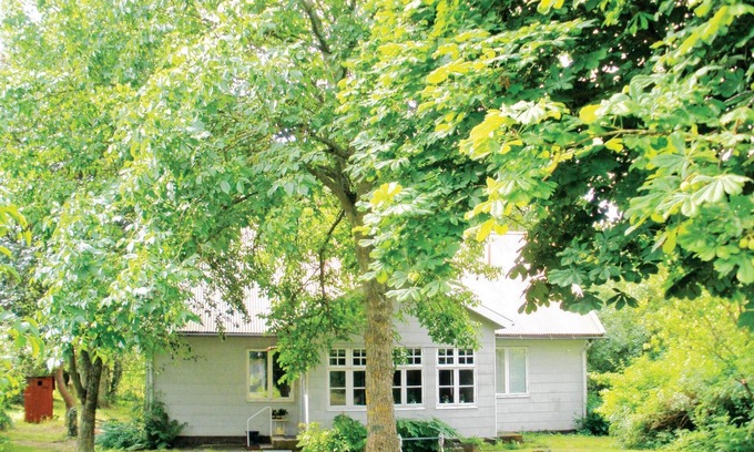 Farjestaden House | Well maintained Ölandshof in older style.