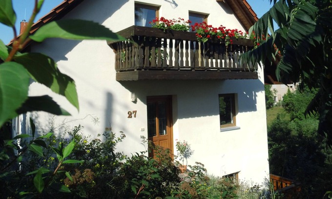 Schoenfeld-Weissig Apartment | Well maintained, quiet apartment in the green roof with great views