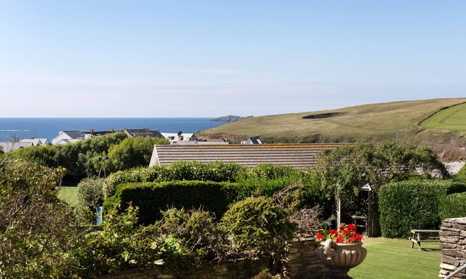 Trevone Bed & Breakfast | Well Parc Hotel