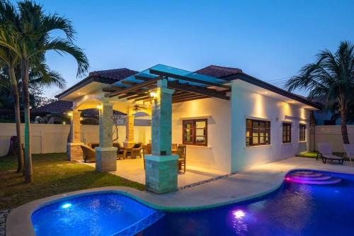 Hua Hin Villa | Well presented private pool villa in Hua Hin