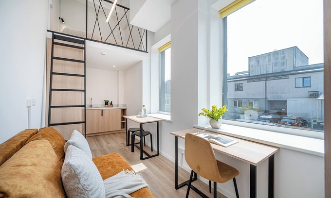 Virsuliskes Apartment | Weloft