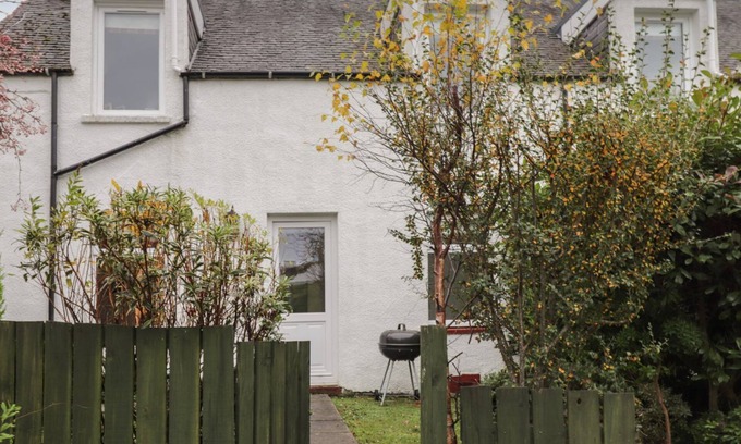 Foyers Cottage | WENDY'S PLACE, character holiday cottage, with open fire in Foyers