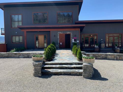 Okanagan-Similkameen House | Wesbert Winery & Guest Suites