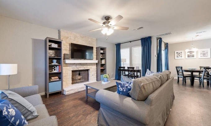 Austin House | West Austin Extended Stay #2 by AustinGetaways