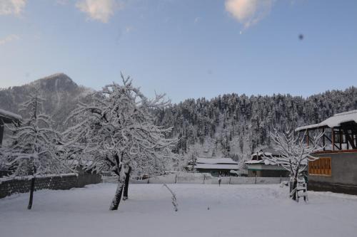 Muzaffarabad House | West End Lodges