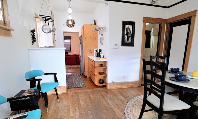 West University House | West University Historic District Bungalow In The Heart Of The Action