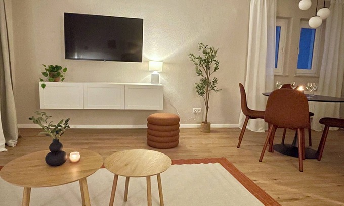 Bad Rothenfelde Apartment | West wing apartment centrally located, Westflügel Apartment zentral mit Parkplatz