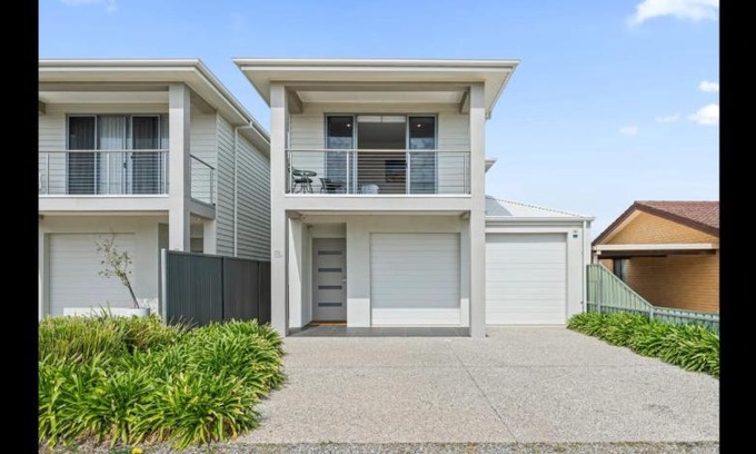 Port Willunga House | Western Breeze