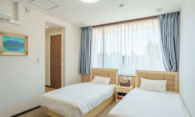 Yamanakako House | Westernstyle roomBreakfast and dinner included /Minamitsuru-gun Yamanashi