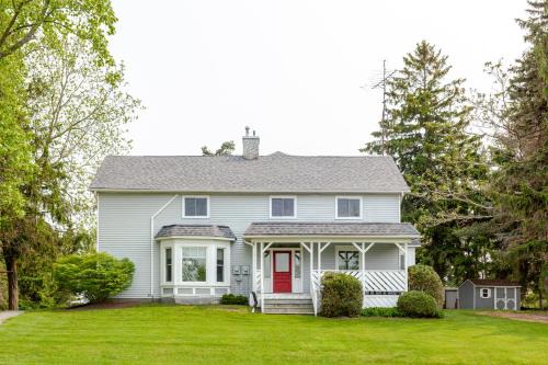 Bloomfield House | Westlake Cottages - Highway House