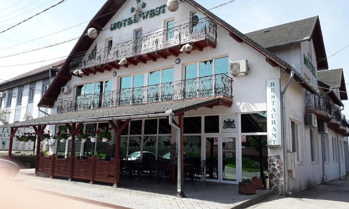 Urziceni Hotel | Westmotelrestaurant