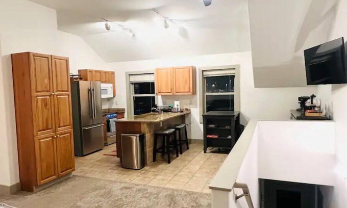 Valley West House | Westside Bozeman Nook - Cozy Destination