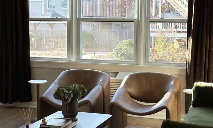 West New Haven Apartment | Westville Haven|Modern2BR|Near Yale|Onsite Parking