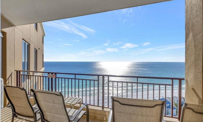 Gulf Pines Condo | WESTWINDS 2BR GULF FRONT W/GOLF CART