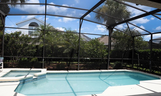 Windsor Palms Villa | Wexford Villa 4BR w/Private Pool & Hot Tub – 3 Miles to Disney!