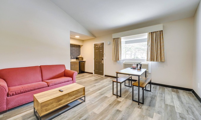 Port Huron Apartment | WFH-Friendly Studio Near Lighthouse Beach!