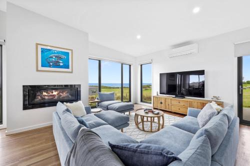 Warrnambool House | Whale Haven