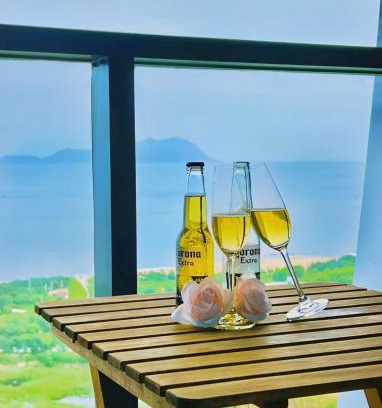 West Coast Apartment | Whale x Sea View Hotel Apartment