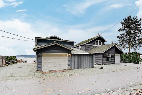 Camano Island House | Whalehouse