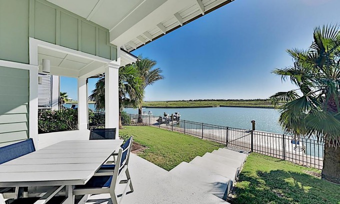 Rockport House | Whales Manor