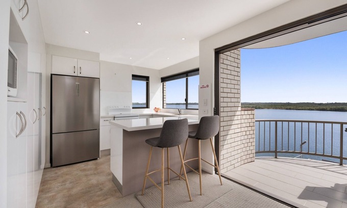 Maroochydore Condo | Wharf Lodge
