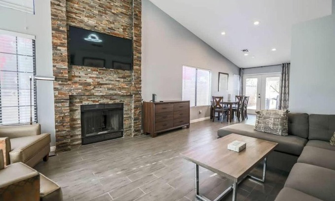 Paradise Valley Villa | What you need A Hidden Gem in the Heart of Vegas
