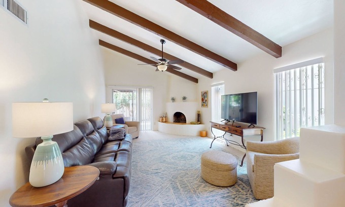 Tucson House | Where Earth and Architecture Embrace: Discover the Essence of Adobe Living