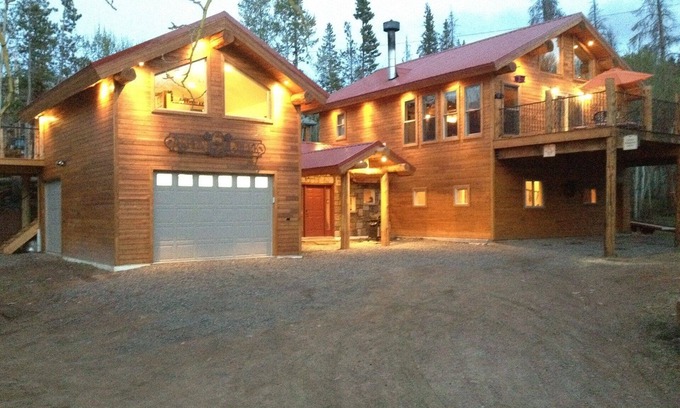 Albany Cabin | Where Luxury Meets the Outdoors Albany, Wyoming
