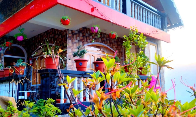 Darjeeling Ski Chalet | Where mountains meet hospitality: Welcome to Solitude in Himalayas
