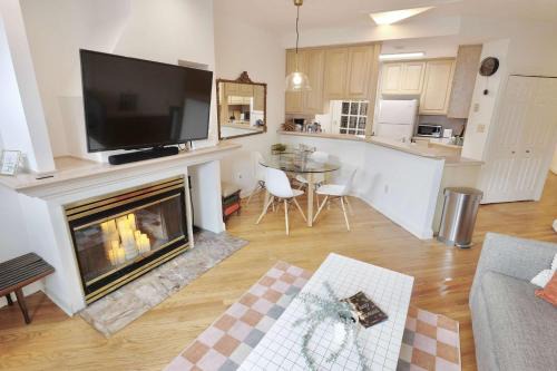 Washington House | Whimsical Cottage in Eastern Market